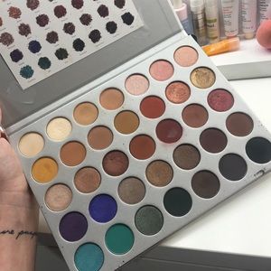 USED Jaclyn Hill Morphe Palette